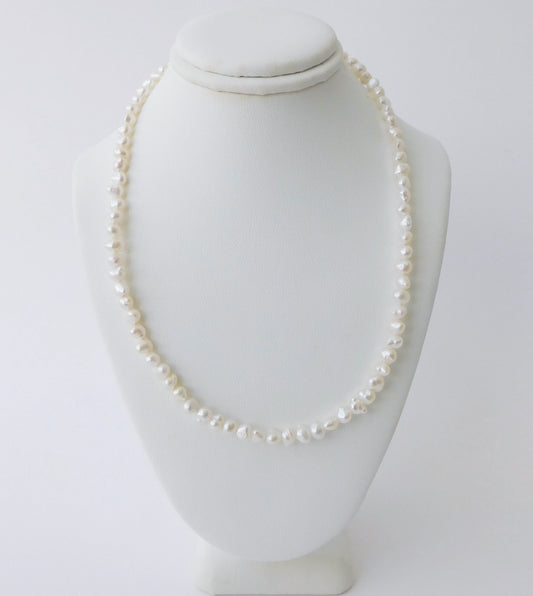 White Seed Pearls Necklace No. 1